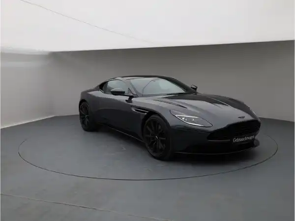 ASTON MARTIN DB11 (7/22)