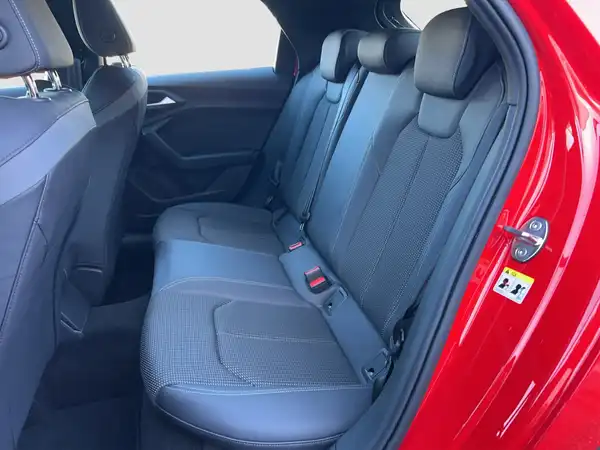 AUDI A1 SPORTBACK (9/16)