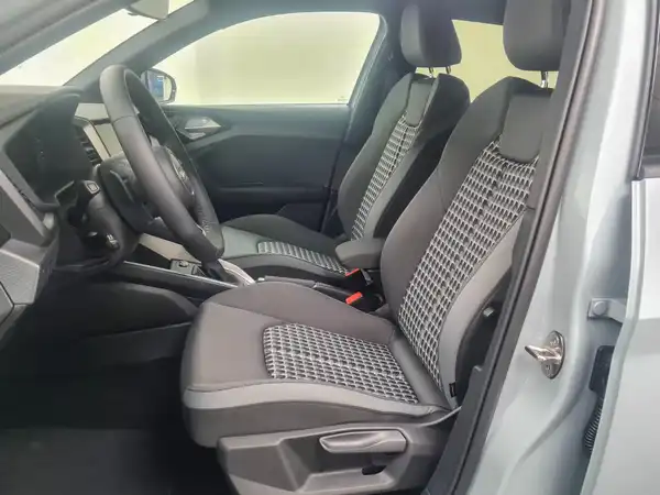 AUDI A1 SPORTBACK (8/18)