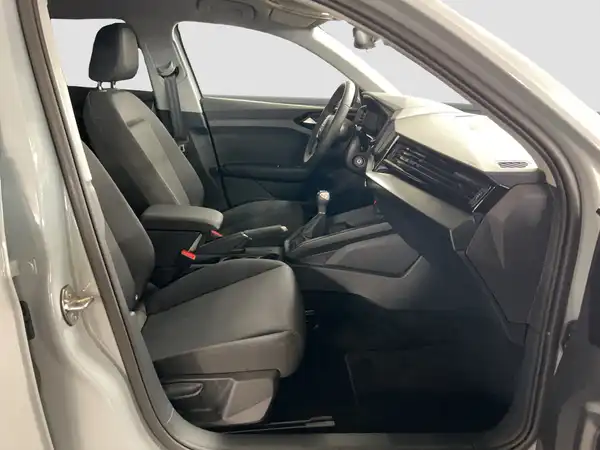 AUDI A1 SPORTBACK (14/16)