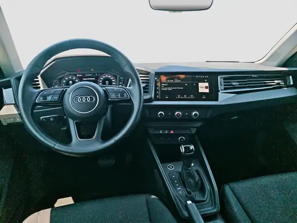 AUDI A1 SPORTBACK (10/16)