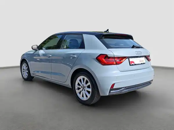 AUDI A1 SPORTBACK (7/16)