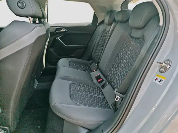AUDI A1 SPORTBACK (9/16)