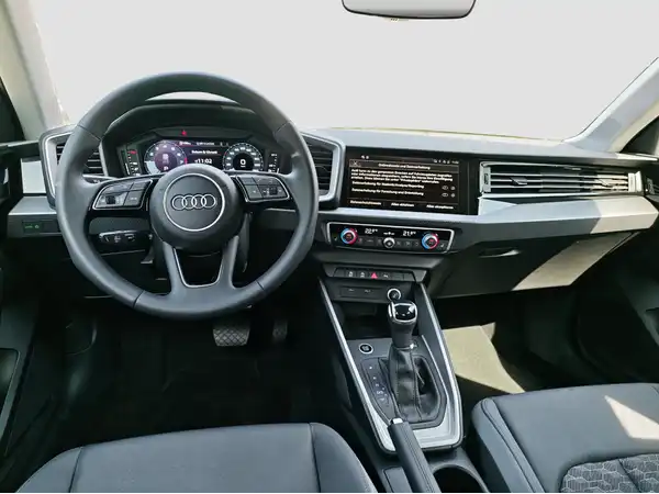 AUDI A1 SPORTBACK (10/16)