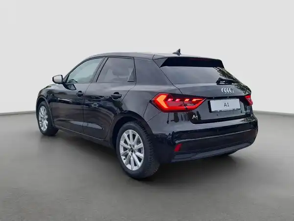 AUDI A1 SPORTBACK (7/16)