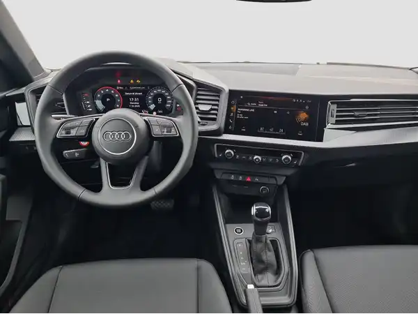 AUDI A1 SPORTBACK (10/16)