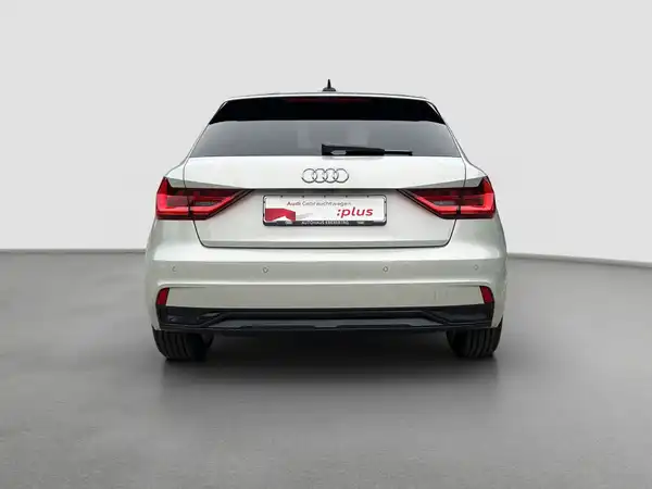 AUDI A1 SPORTBACK (6/16)