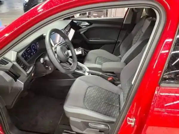 AUDI A1 SPORTBACK (4/4)