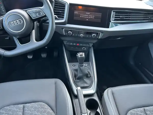 AUDI A1 SPORTBACK (12/16)