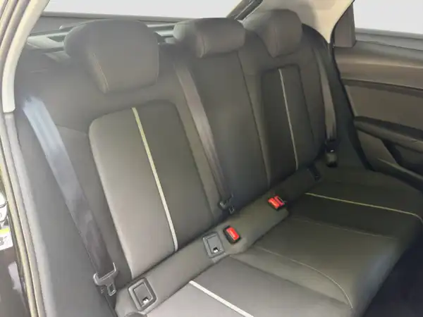 AUDI A1 SPORTBACK (15/16)