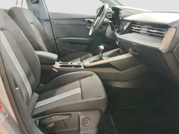 AUDI A3 LIMOUSINE (14/16)