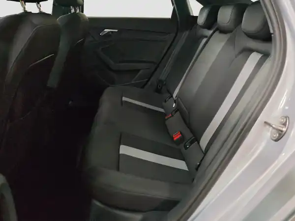 AUDI A3 LIMOUSINE (9/16)