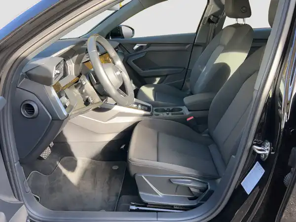 AUDI A3 SPORTBACK (8/16)