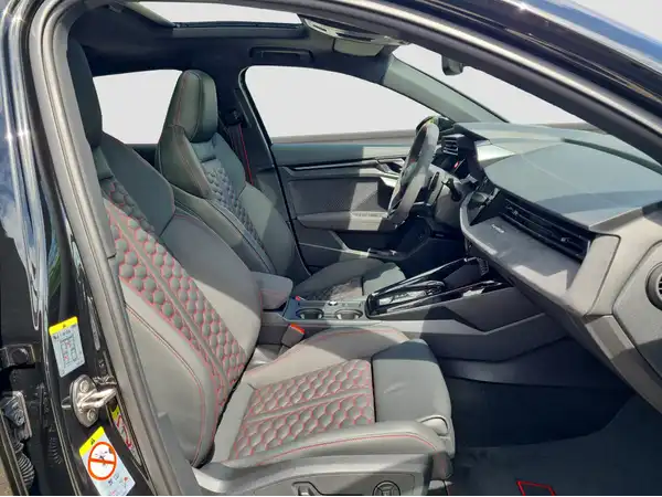 AUDI RS3 SPORTBACK (15/17)