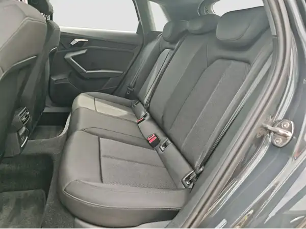 AUDI A3 SPORTBACK (9/16)