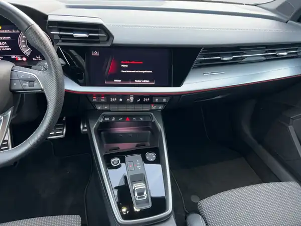 AUDI A3 SPORTBACK (12/16)