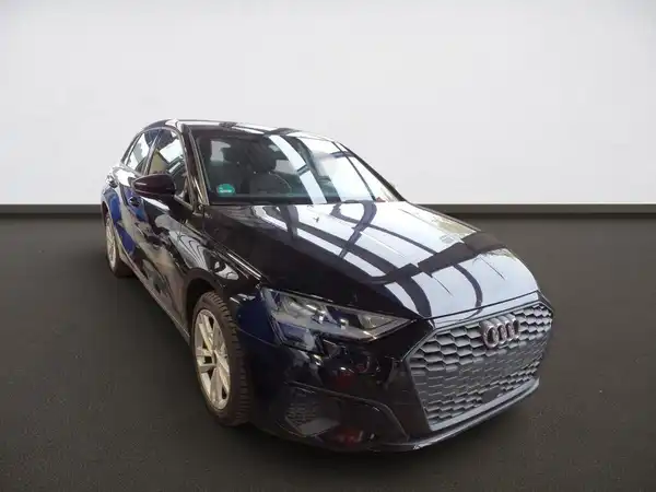AUDI A3 SPORTBACK (3/9)