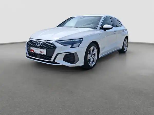 AUDI A3 SPORTBACK (1/15)