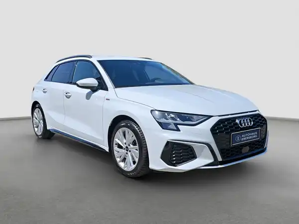 AUDI A3 SPORTBACK (4/16)