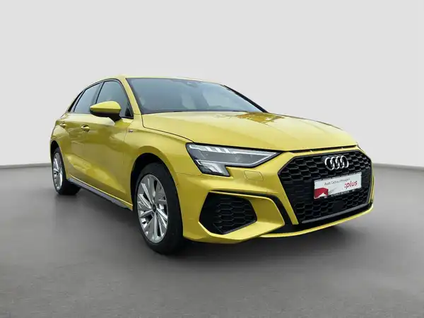 AUDI A3 SPORTBACK (4/16)