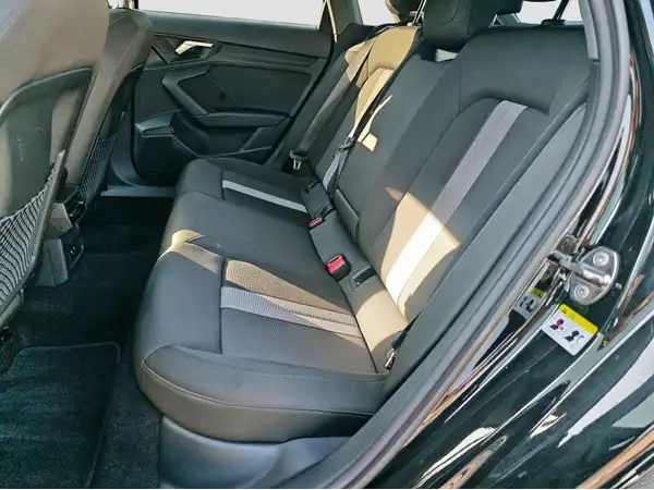 AUDI A3 SPORTBACK (8/15)