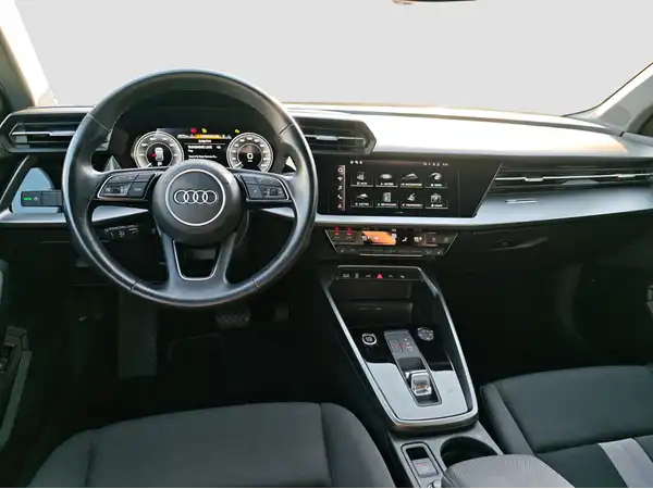 AUDI A3 SPORTBACK (9/15)