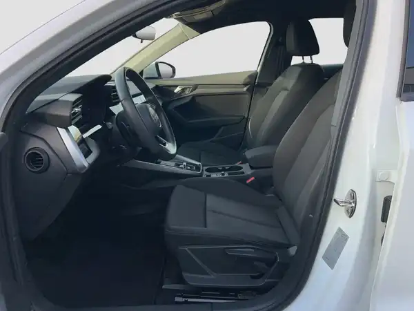 AUDI A3 SPORTBACK (8/16)