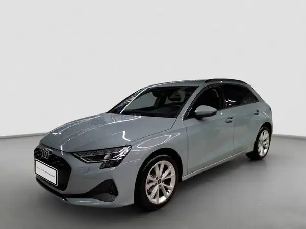 AUDI A3 SPORTBACK (1/4)