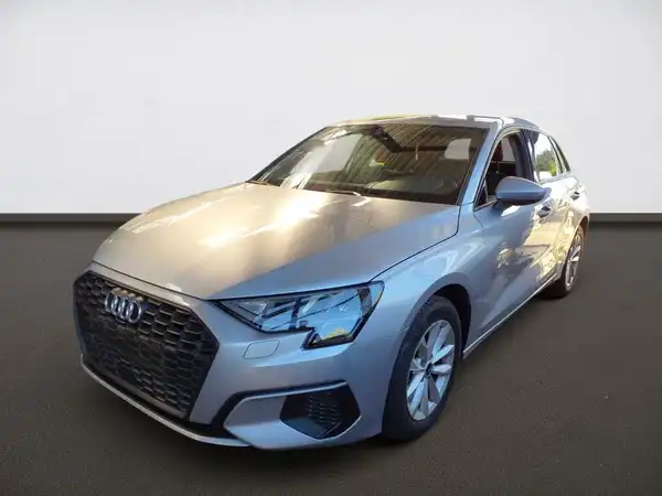 AUDI A3 SPORTBACK (1/6)