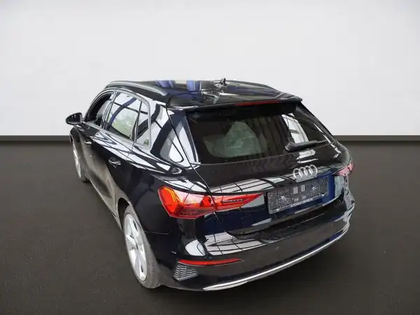 AUDI A3 SPORTBACK (4/10)