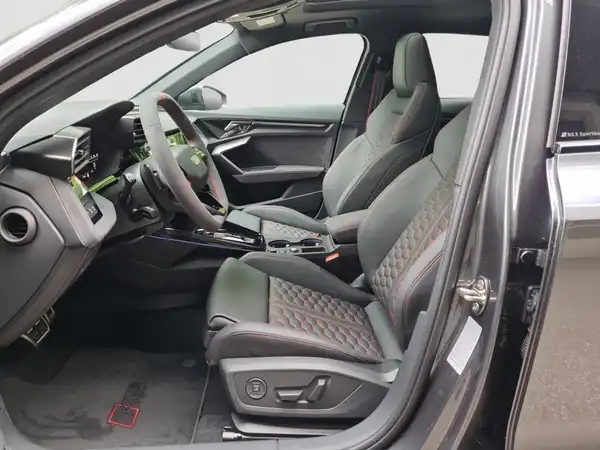 AUDI RS3 SPORTBACK (8/17)