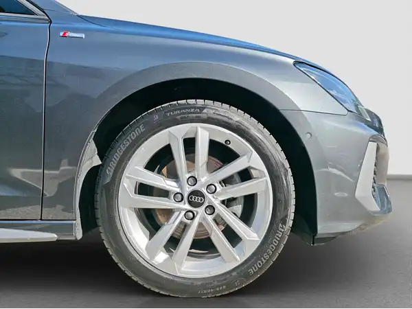 AUDI A3 LIMOUSINE (16/16)