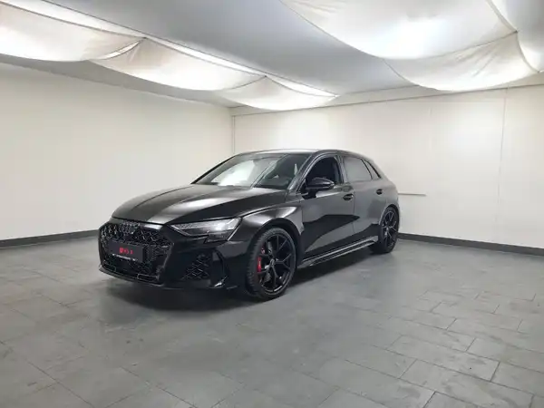 AUDI RS3 SPORTBACK (1/6)