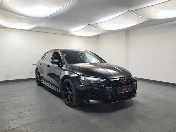 AUDI RS3 SPORTBACK (4/6)