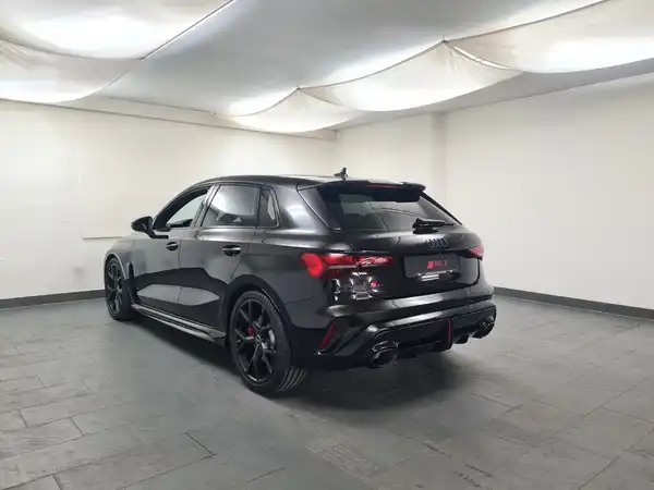 AUDI RS3 SPORTBACK (5/6)