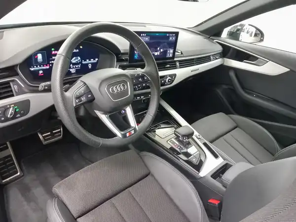 AUDI A4 AVANT (9/20)
