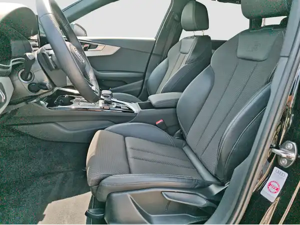 AUDI A4 AVANT (8/16)