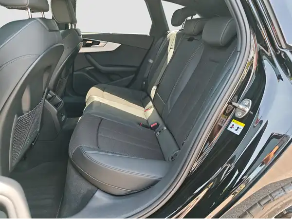 AUDI A4 AVANT (9/16)