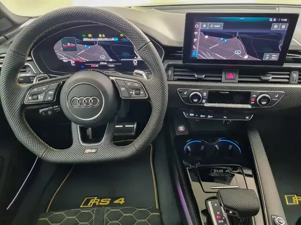 AUDI RS4 AVANT (12/20)