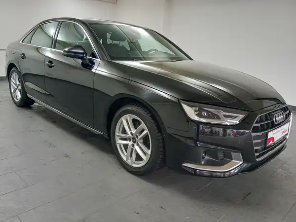 AUDI A4 LIMOUSINE (4/18)