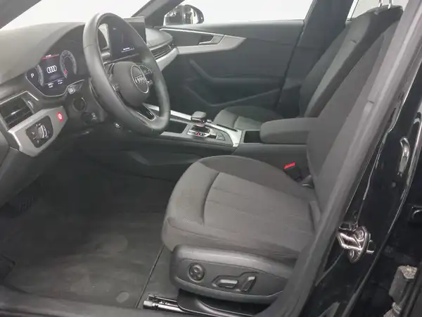 AUDI A4 LIMOUSINE (8/18)