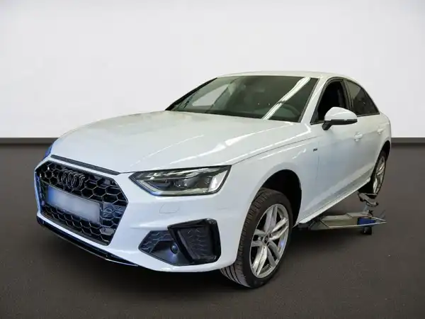 AUDI A4 LIMOUSINE (1/4)