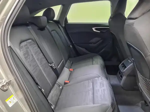 AUDI A5 AVANT (17/19)