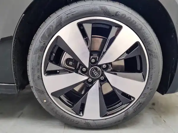 AUDI A5 AVANT (15/18)