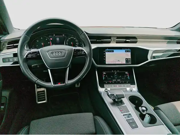 AUDI A6 AVANT (10/16)