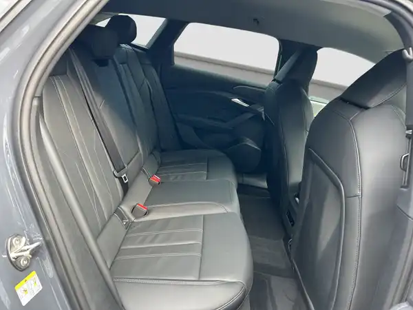 AUDI A6 E-TRON AVANT (15/16)