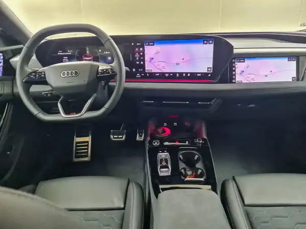 AUDI A6 E-TRON AVANT (11/20)