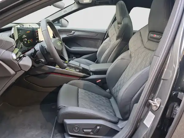 AUDI A6 LIMOUSINE (8/17)