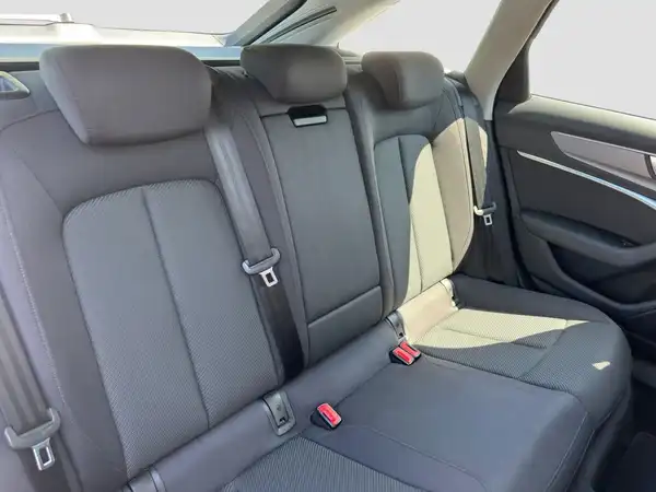 AUDI A6 AVANT (15/16)