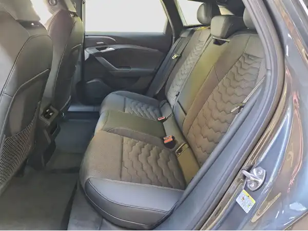 AUDI A6 E-TRON AVANT (9/16)